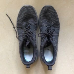Nike Roshe Runs